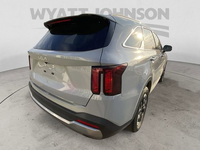 Used 2024 Kia Sorento S w/ Panoramic Sunroof Package image 9