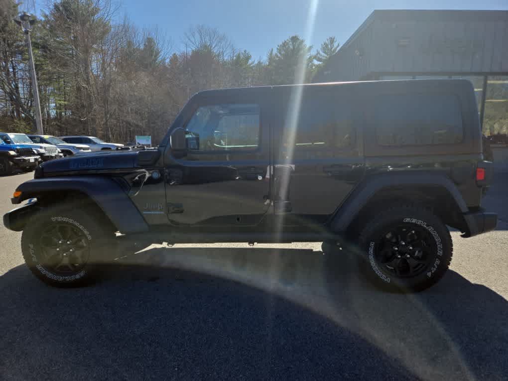 Used 2023 Jeep Wrangler Unlimited w/ Cold Weather Group AWD/4WD image 9