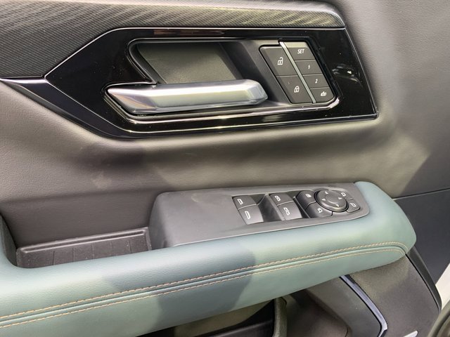 New 2026 GMC Yukon XL AT4 w/ AT4 Premium Plus Package image 18