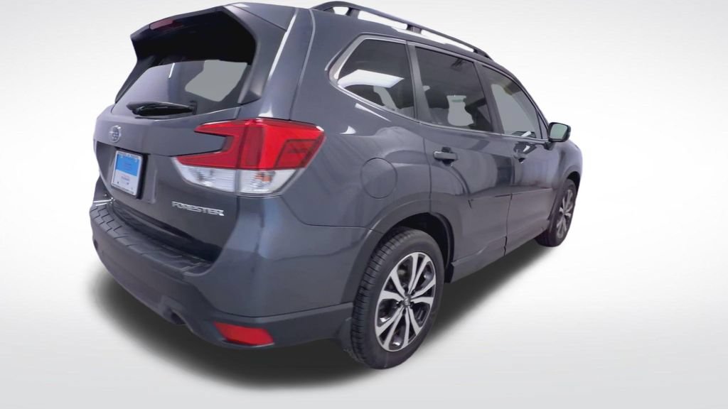 Used 2023 Subaru Forester Limited AWD/4WD image 8
