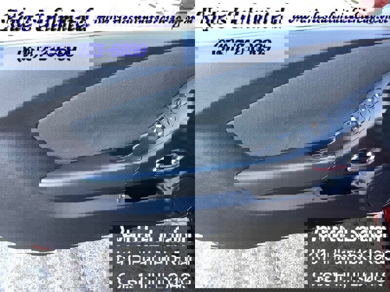 Used 2015 Chevrolet Camaro LT w/ Rear Vision Package image 11