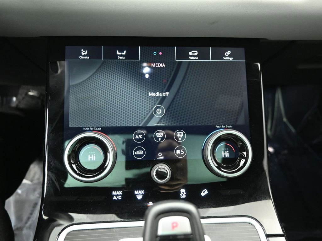 Used 2020 Land Rover Range Rover Evoque SE image 14