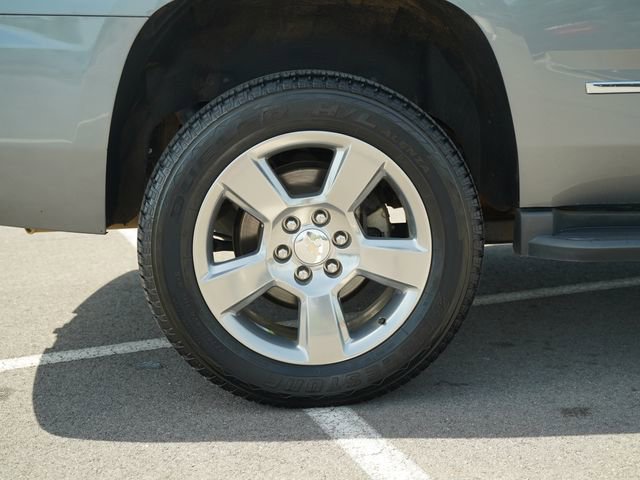 Used 2020 Chevrolet Tahoe LT w/ Luxury Package RWD image 45