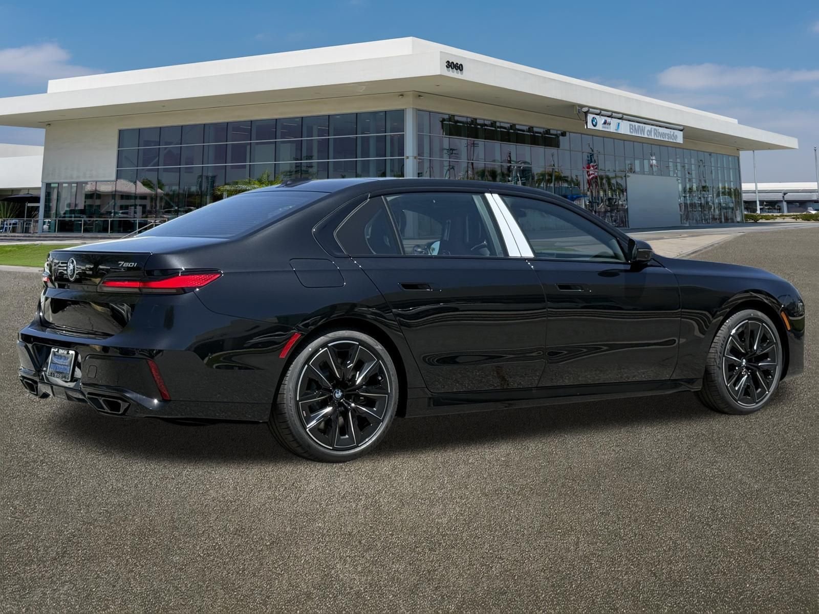 New 2026 BMW 760i xDrive w/ Luxury Rear Seating Package AWD/4WD image 11
