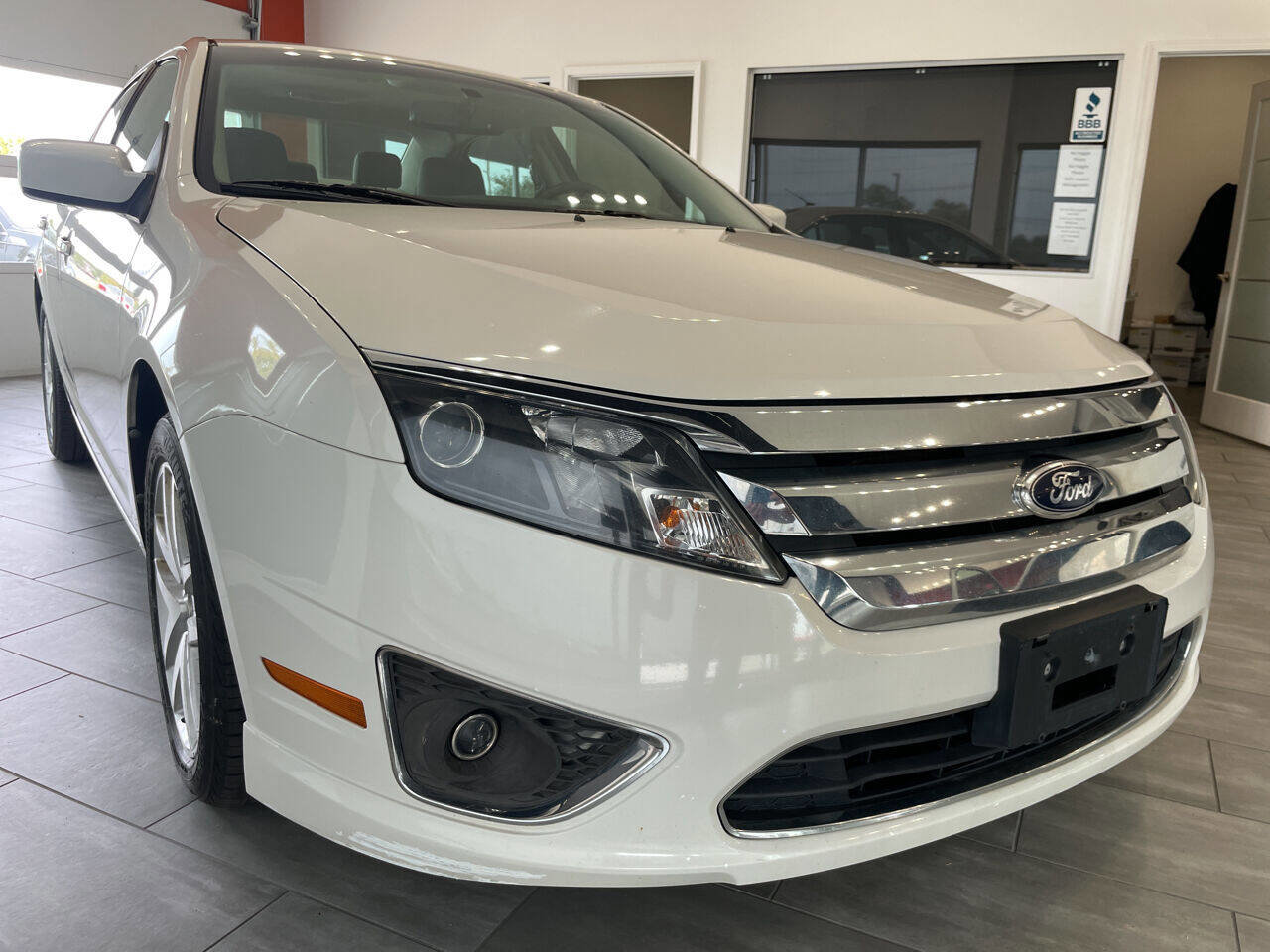 Used 2012 Ford Fusion SEL image 1