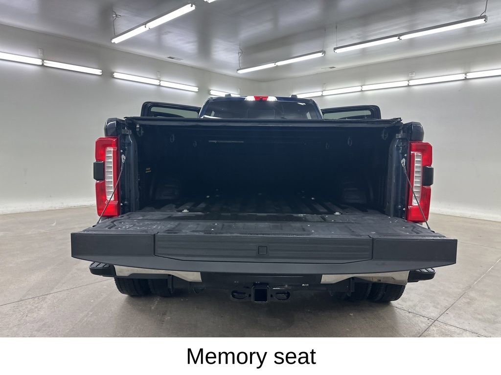 Used 2023 Ford F450 Lariat w/ Lariat Ultimate Package image 26