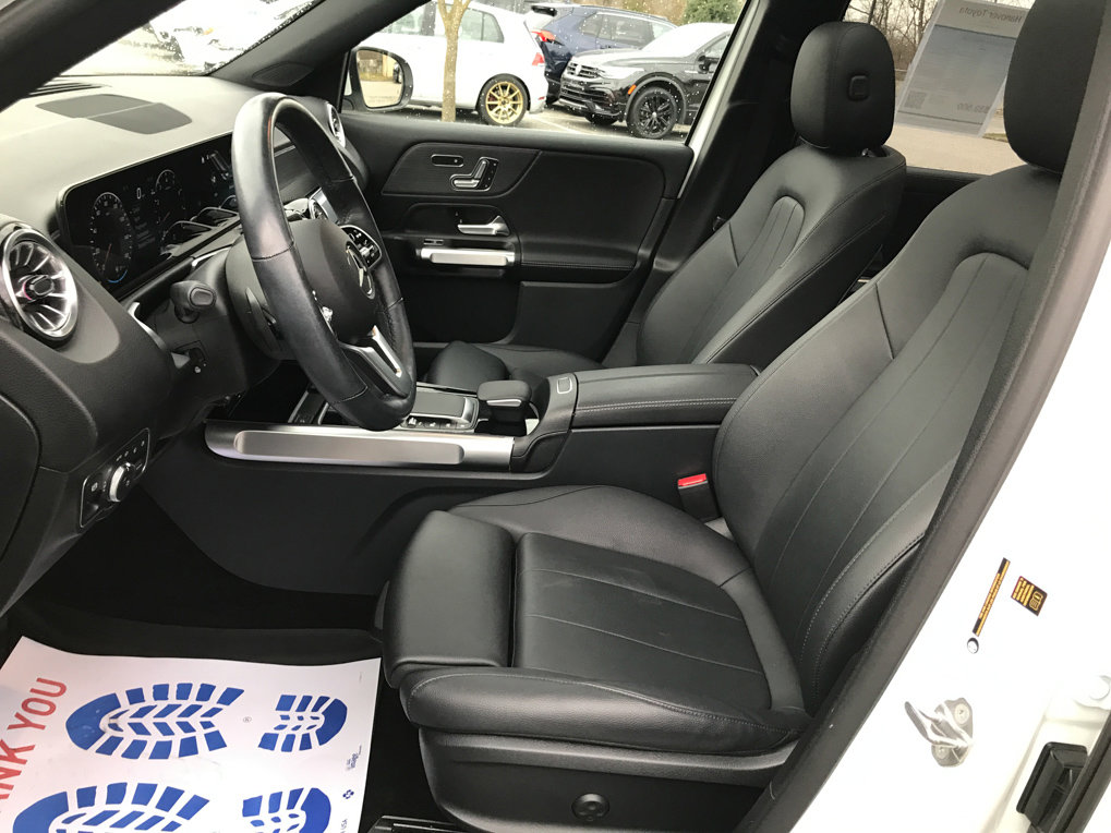 Used 2023 Mercedes-Benz GLB 250 4MATIC image 27