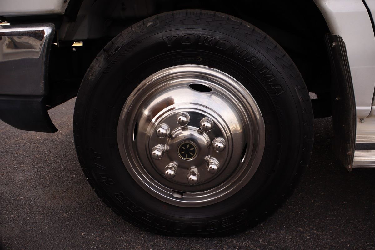 Used 2015 Ford E-450 and Econoline 450 Super Duty w/ Motorhome Prep Package image 73