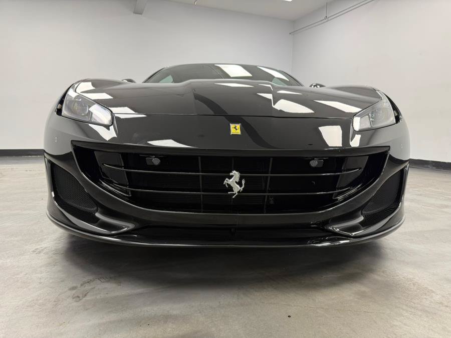 Used 2019 Ferrari Portofino RWD image 25