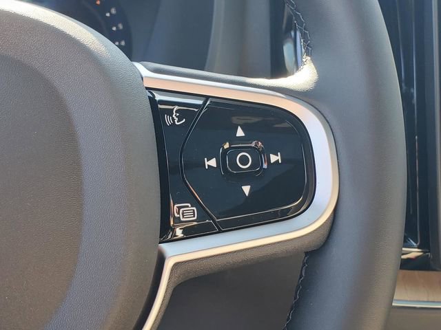 New 2026 Volvo XC60 B5 Plus w/ Protection Package Premier image 20