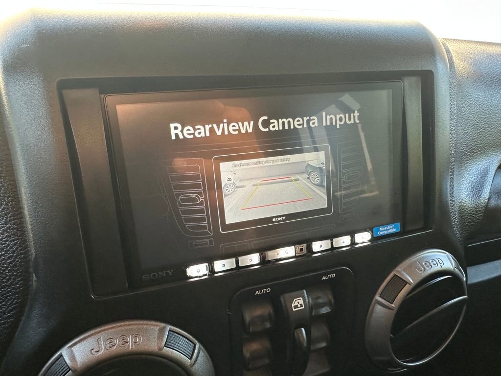 Used 2018 Jeep Wrangler Unlimited Sport S image 28