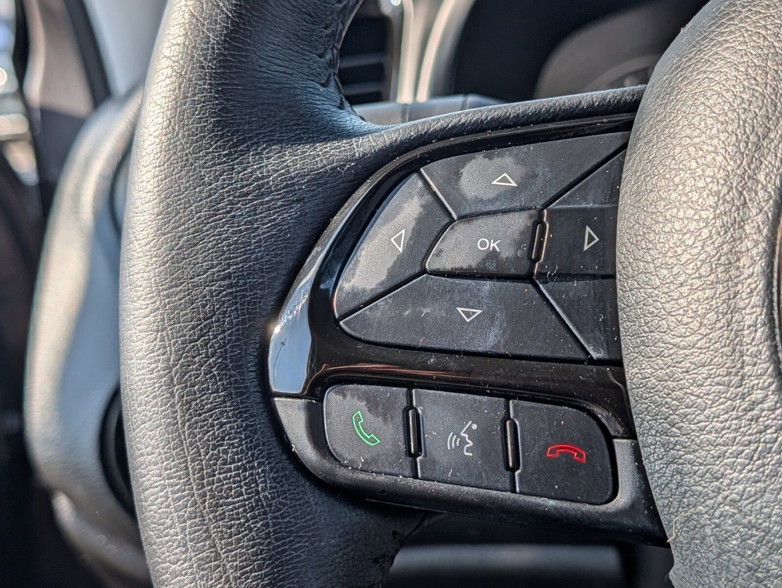 Used 2020 Jeep Renegade Altitude image 27