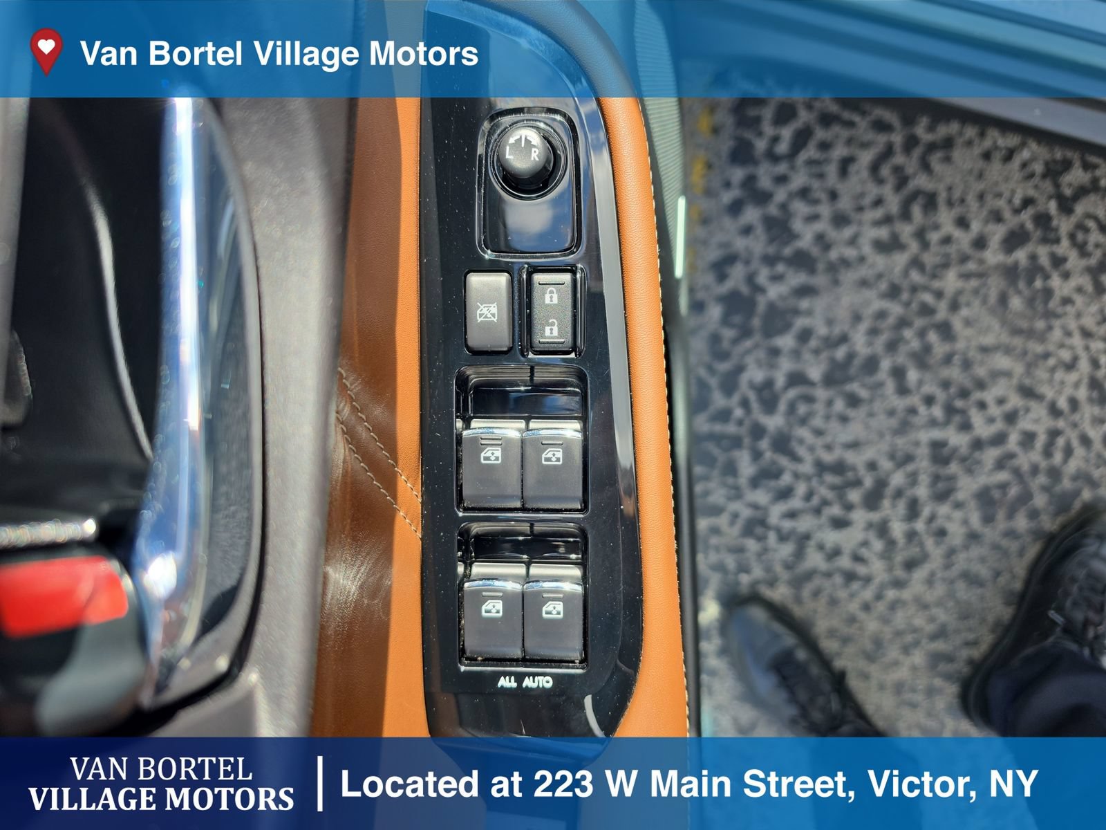 Used 2019 Subaru Outback 3.6R Touring AWD/4WD image 11
