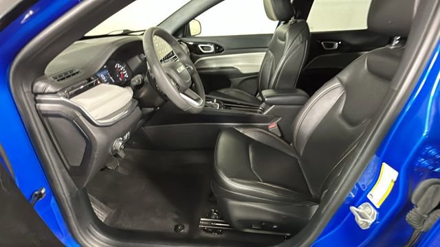 Used 2024 Jeep Compass Limited AWD/4WD image 12