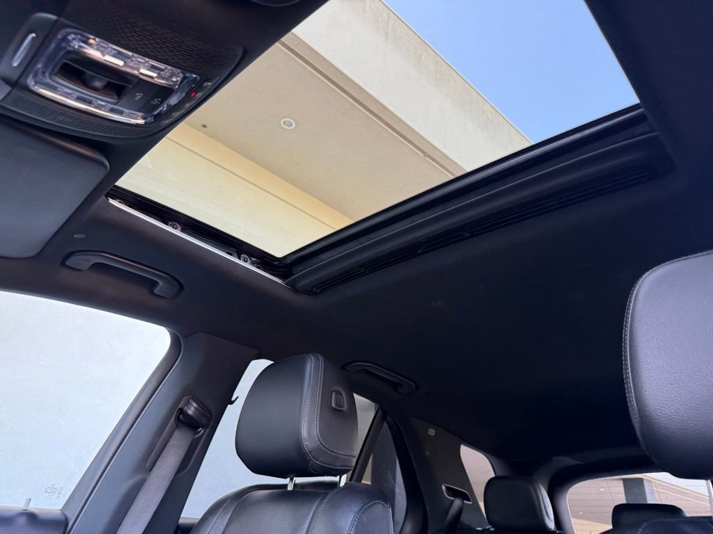 Certified 2020 Mercedes-Benz GLE 350 4MATIC w/ Premium Package image 2