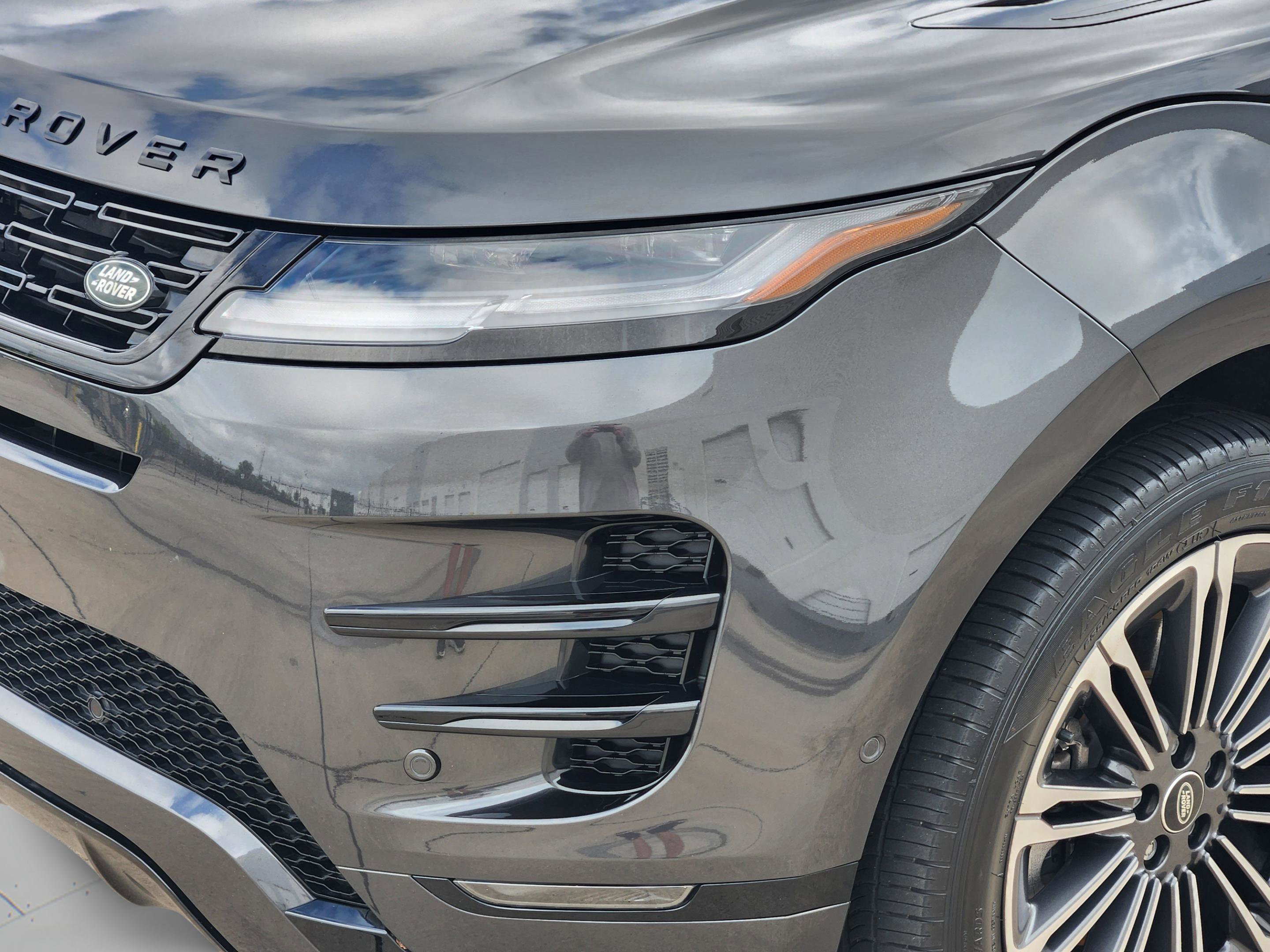 Certified 2024 Land Rover Range Rover Evoque Dynamic SE AWD/4WD image 32