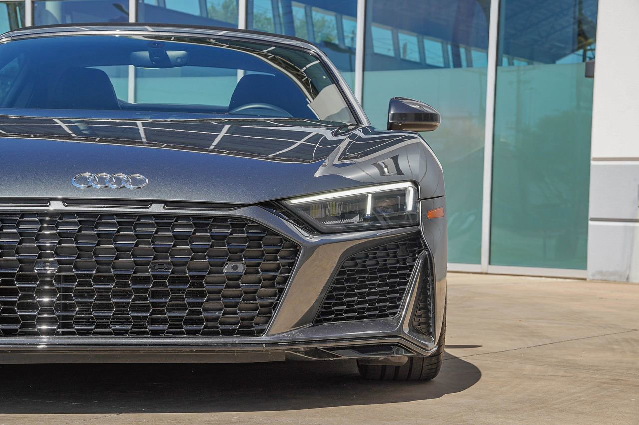 Used 2021 Audi R8 V10 w/ Premium Package RWD image 7
