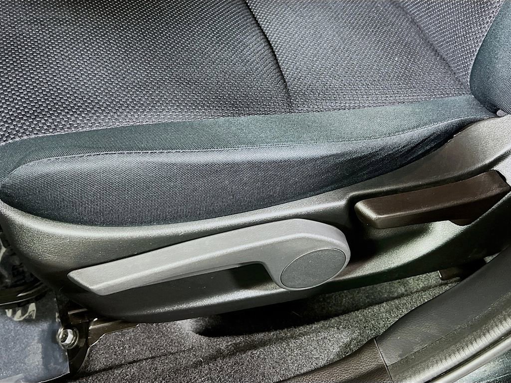 Used 2016 Subaru Impreza 2.0i Premium image 17