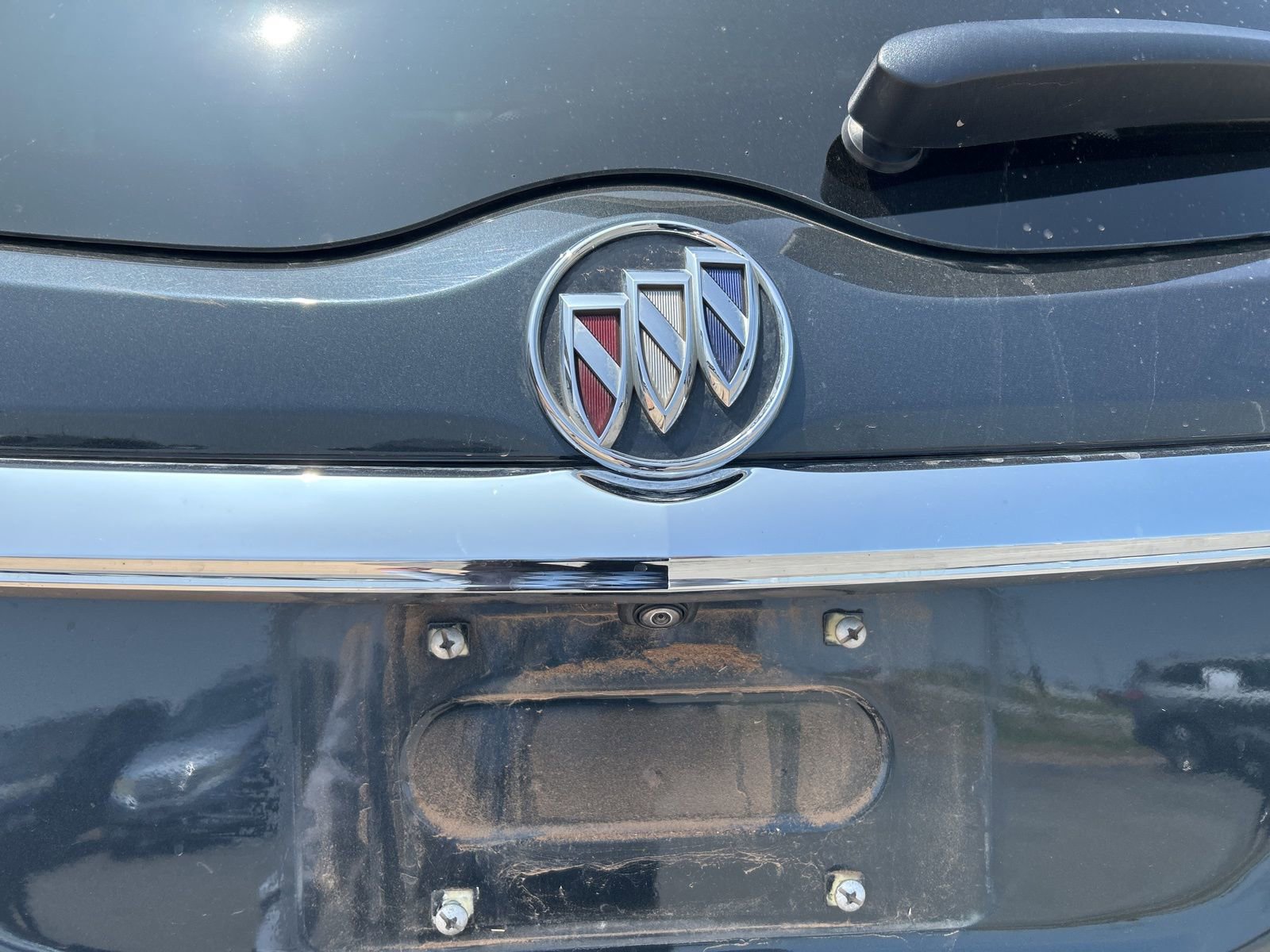 Used 2021 Buick Enclave Essence w/ Sound and Sites Package FWD image 9