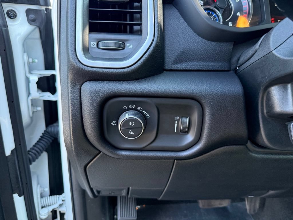 Used 2023 RAM 2500 Big Horn w/ Level 1 Equipment Group AWD/4WD image 7