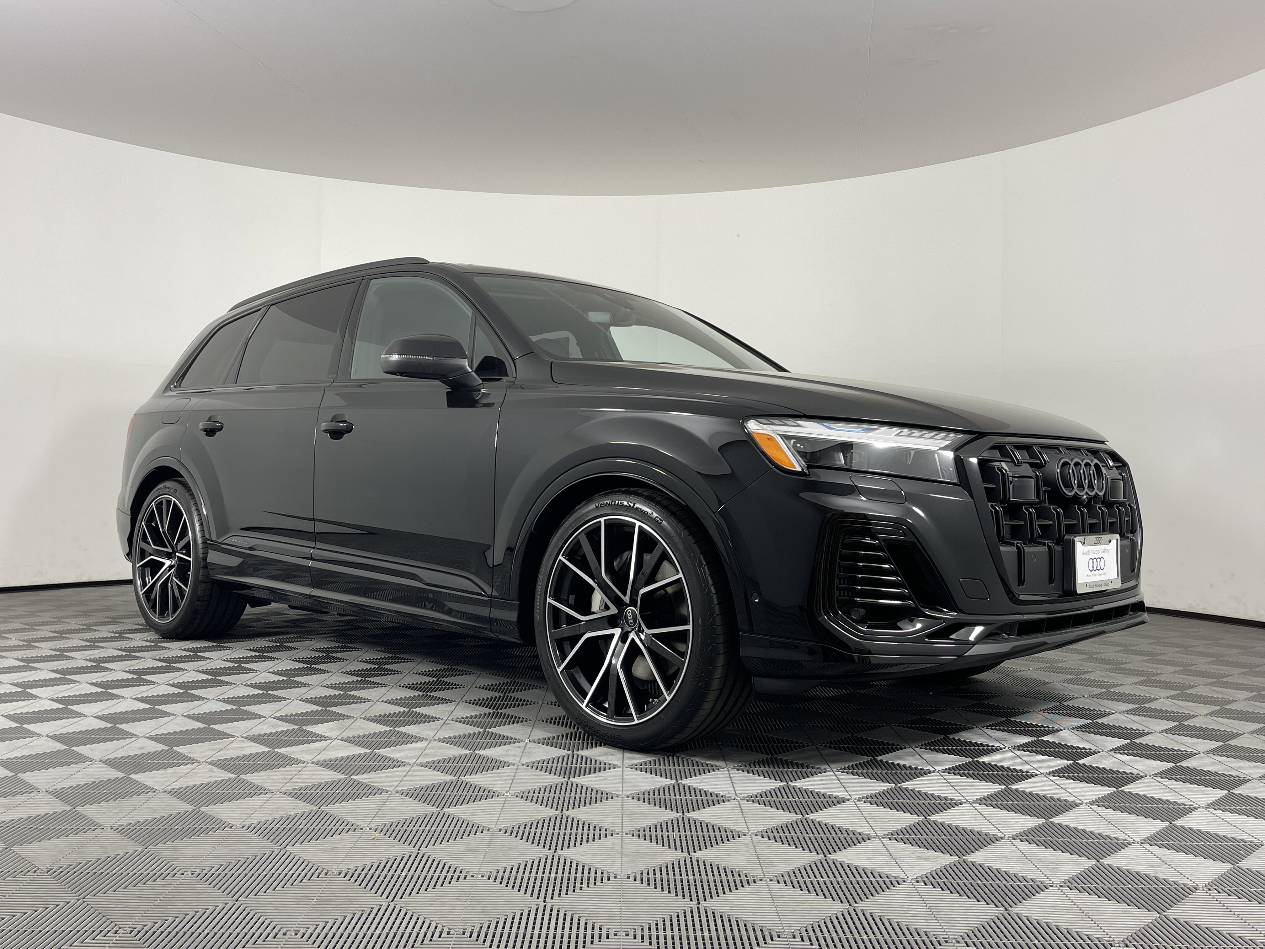New 2025 Audi Q7 3.0T Prestige image 21