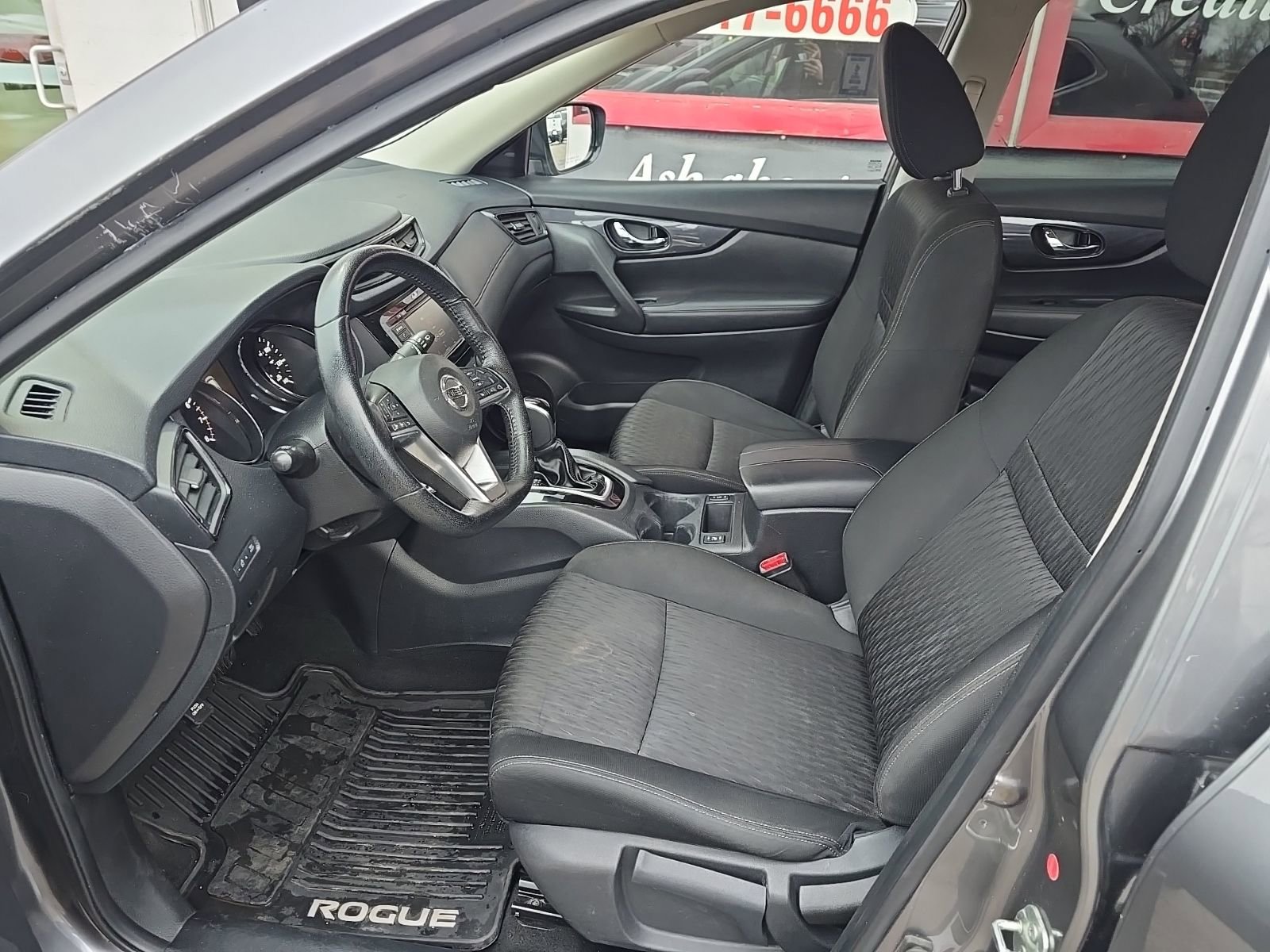 Used 2019 Nissan Rogue S w/ Special Edition Package image 15