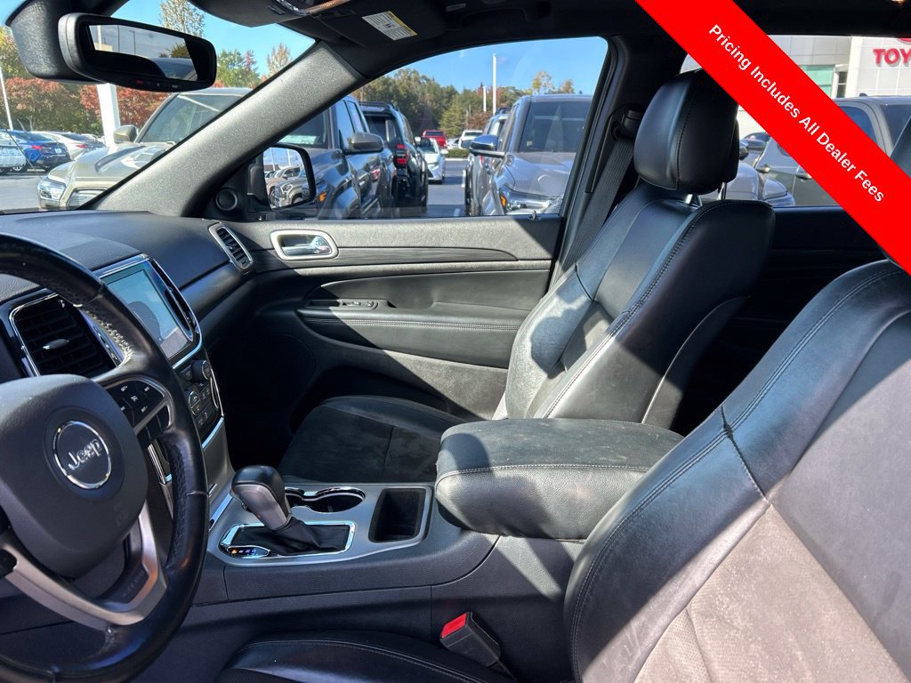 Used 2019 Jeep Grand Cherokee Altitude RWD image 2