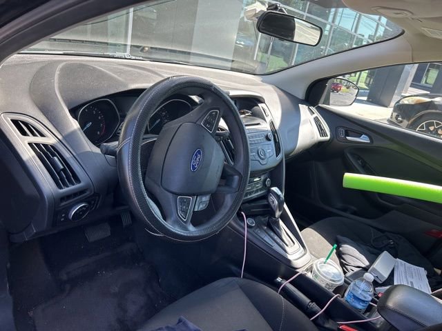 Used 2016 Ford Focus SE FWD image 17