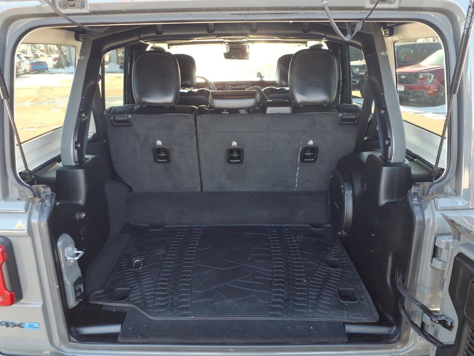 Used 2022 Jeep Wrangler High Altitude image 11