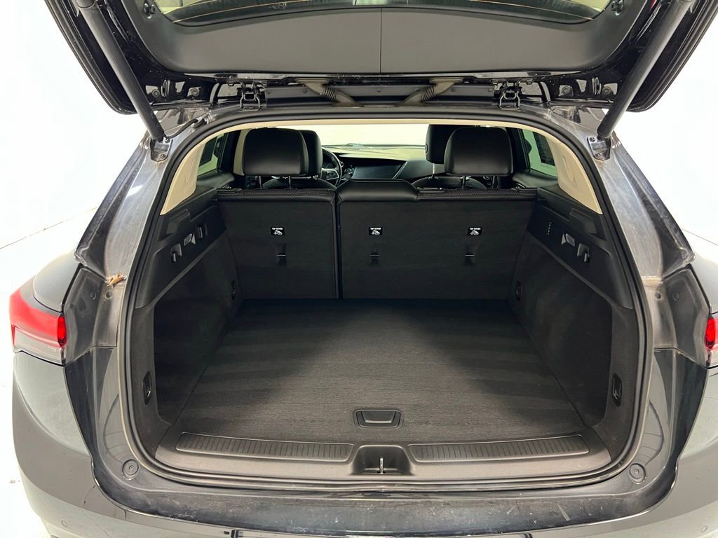 Used 2022 Buick Envision Preferred image 29