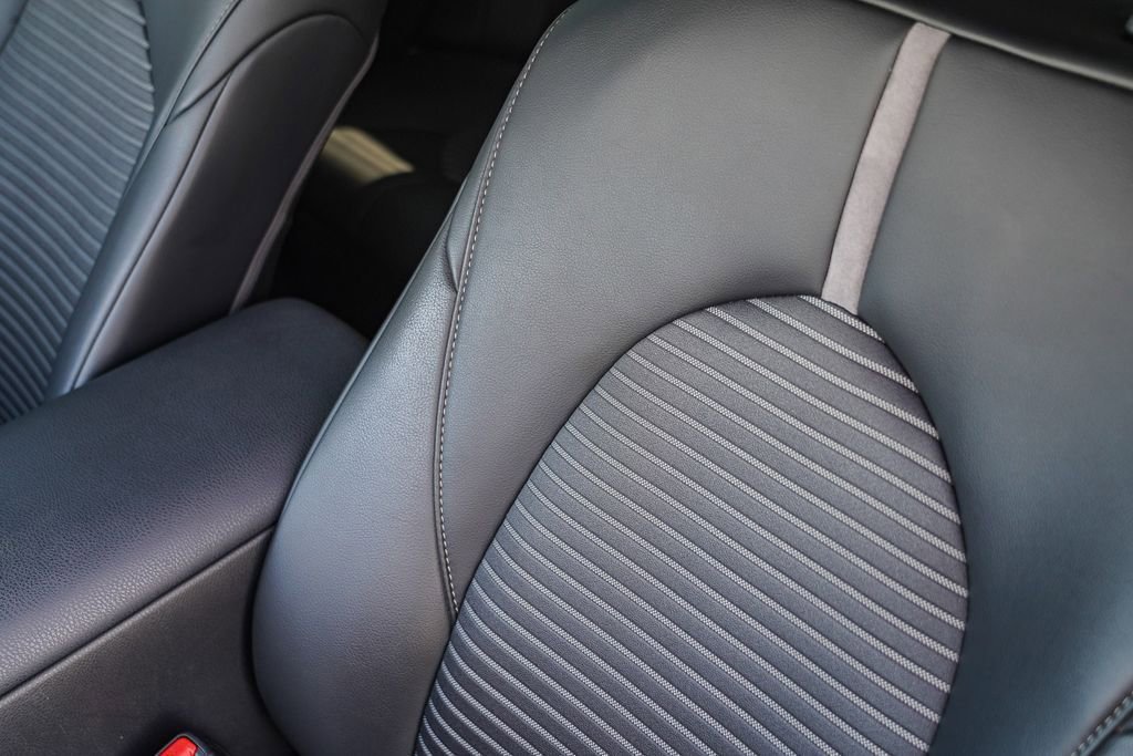 Used 2023 Toyota Camry SE image 26