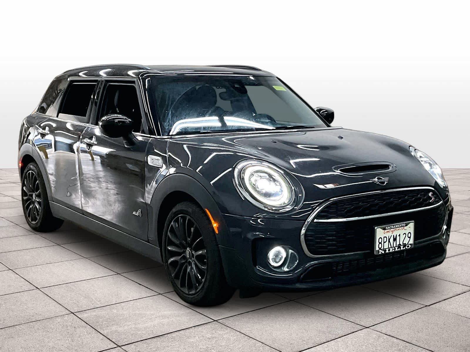 Used 2020 MINI Cooper Clubman S w/ Storage Package AWD/4WD image 2