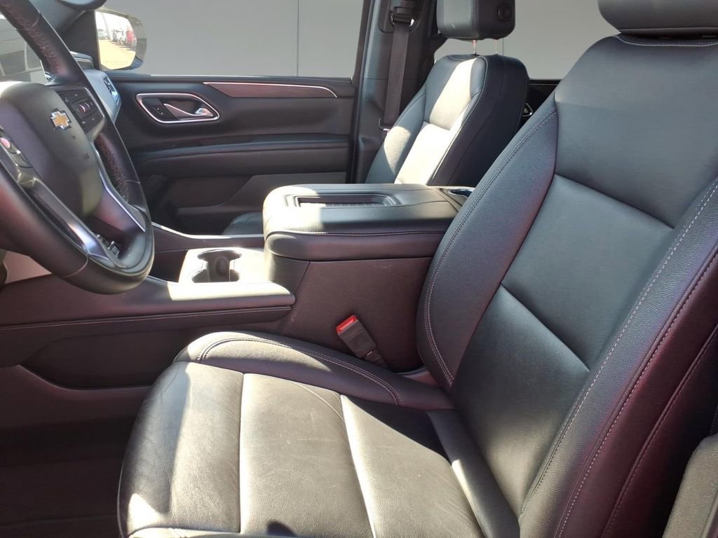 Used 2024 Chevrolet Suburban LT AWD/4WD image 13