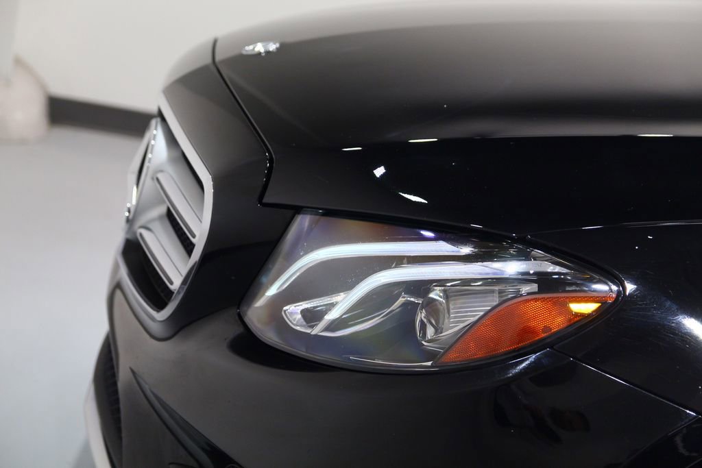 Used 2019 Mercedes-Benz E 300 4MATIC image 17