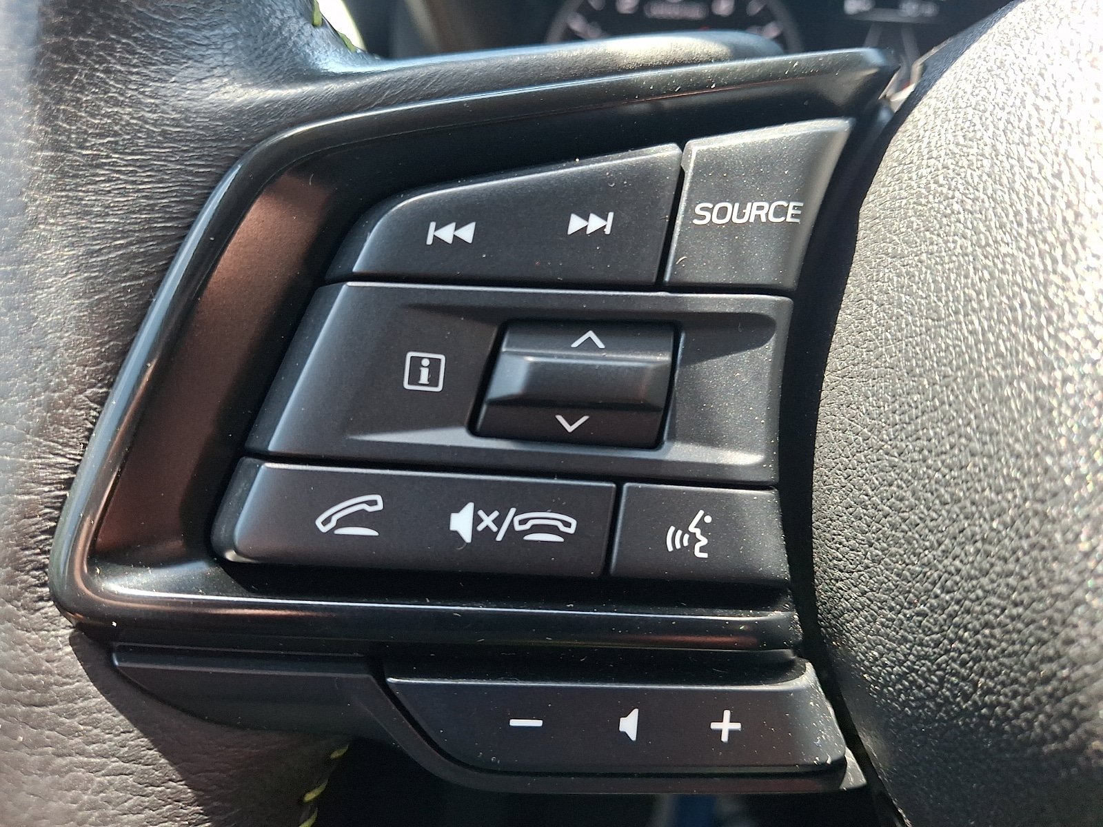 Certified 2023 Subaru Ascent Onyx Edition Limited AWD/4WD image 19