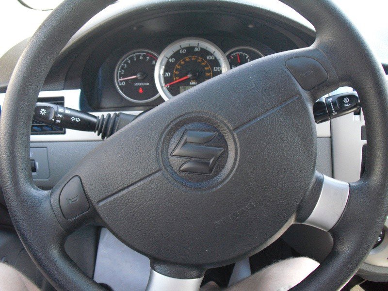 Used 2006 Suzuki Forenza Sedan image 5