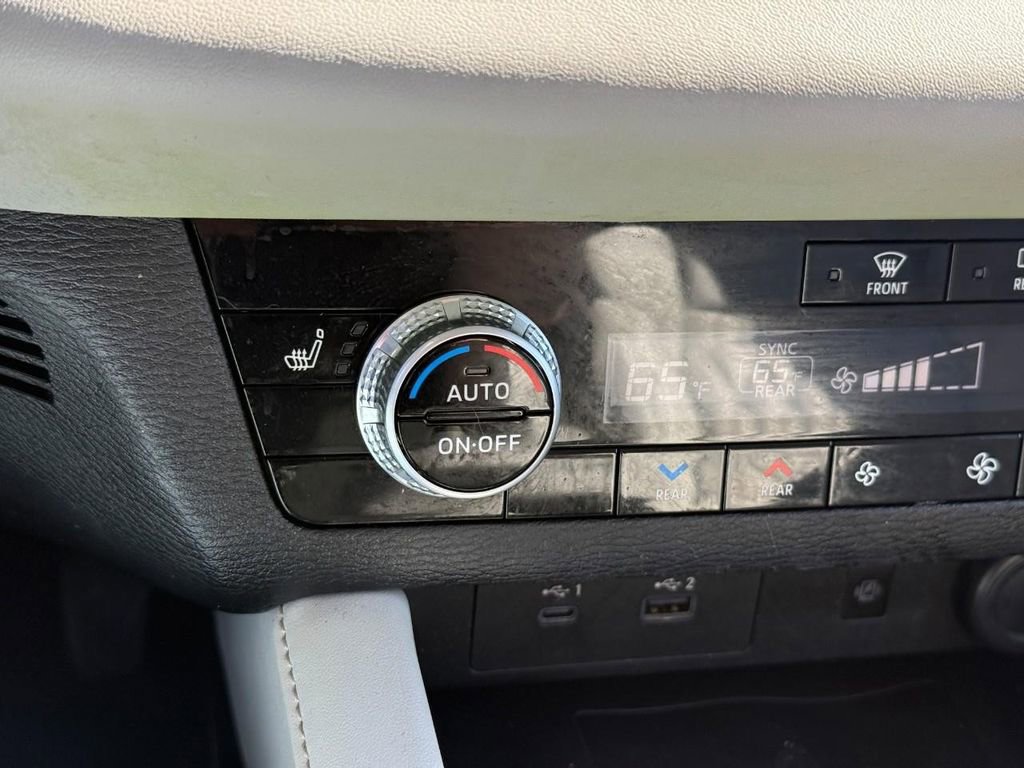 Used 2022 Mitsubishi Outlander SEL image 23