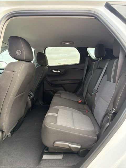 Used 2025 Chevrolet Blazer LT FWD image 10