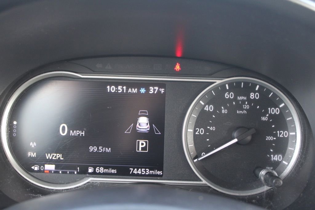 Used 2019 Nissan Kicks SR w/ SR Premium Package image 30