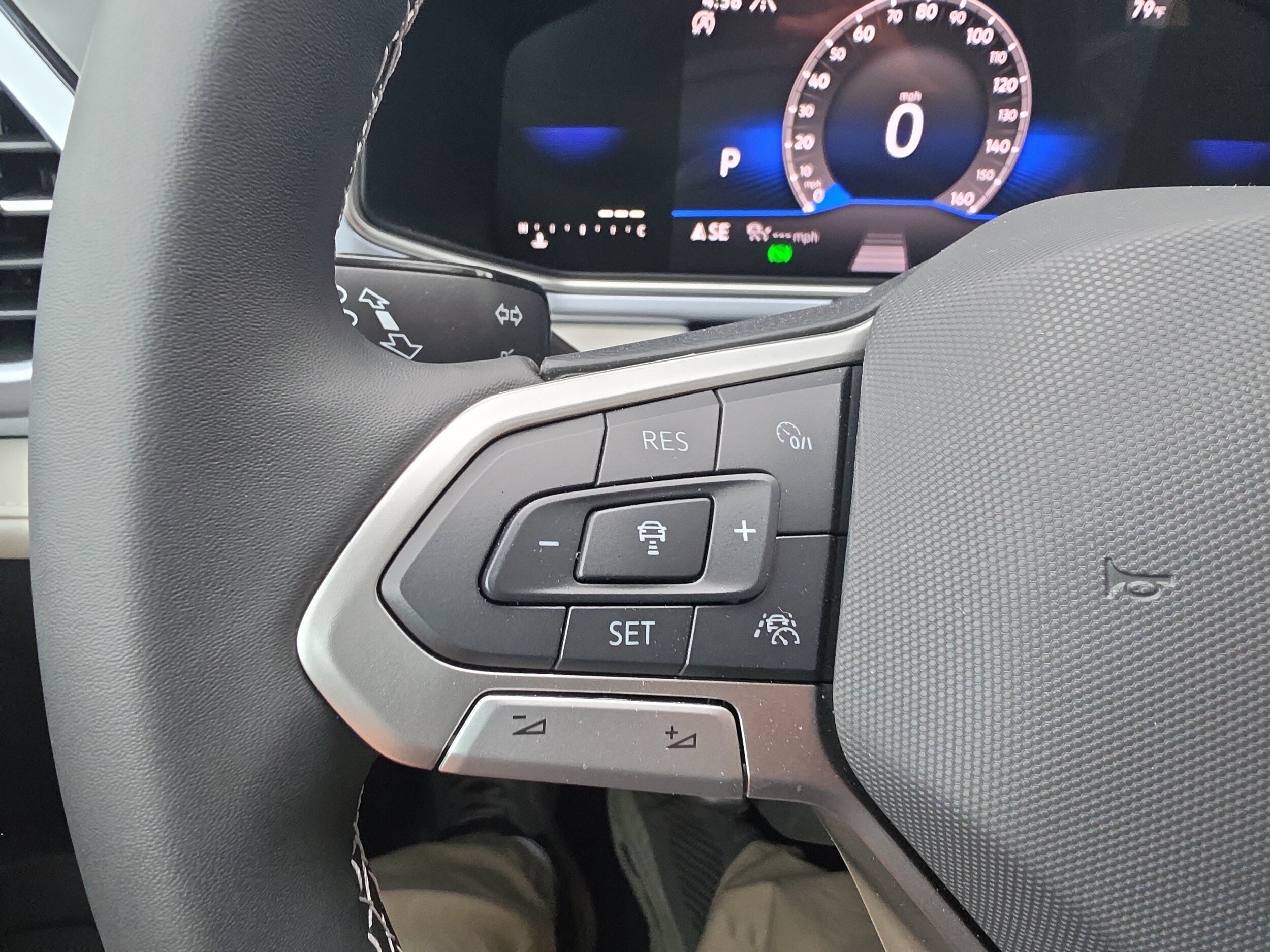 New 2026 Volkswagen Taos SE AWD/4WD image 23