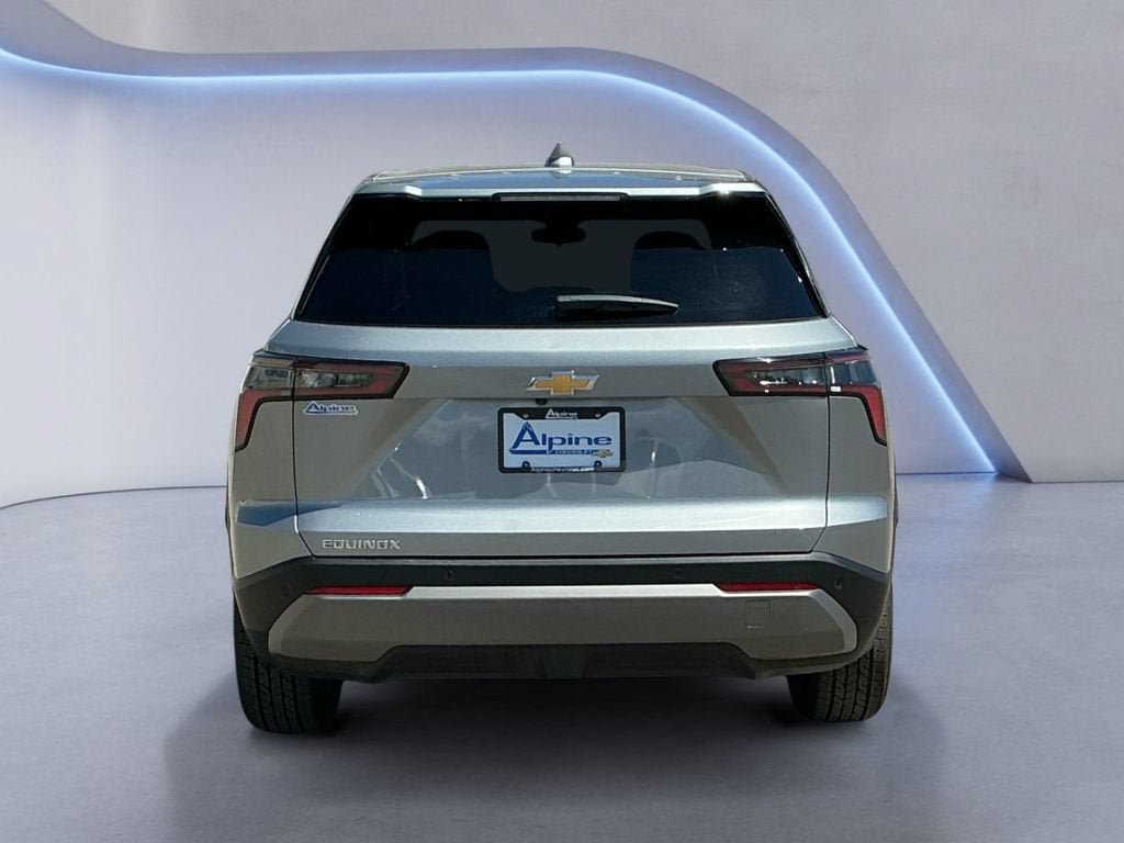 Used 2025 Chevrolet Equinox LT FWD image 4