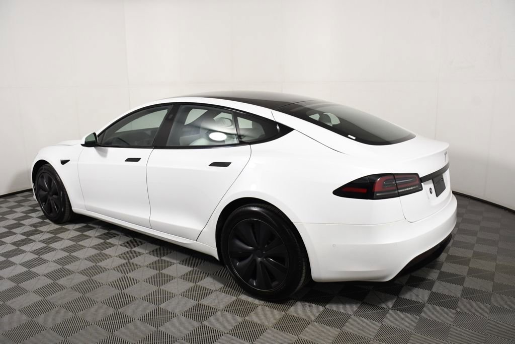 Used 2022 Tesla Model S image 3