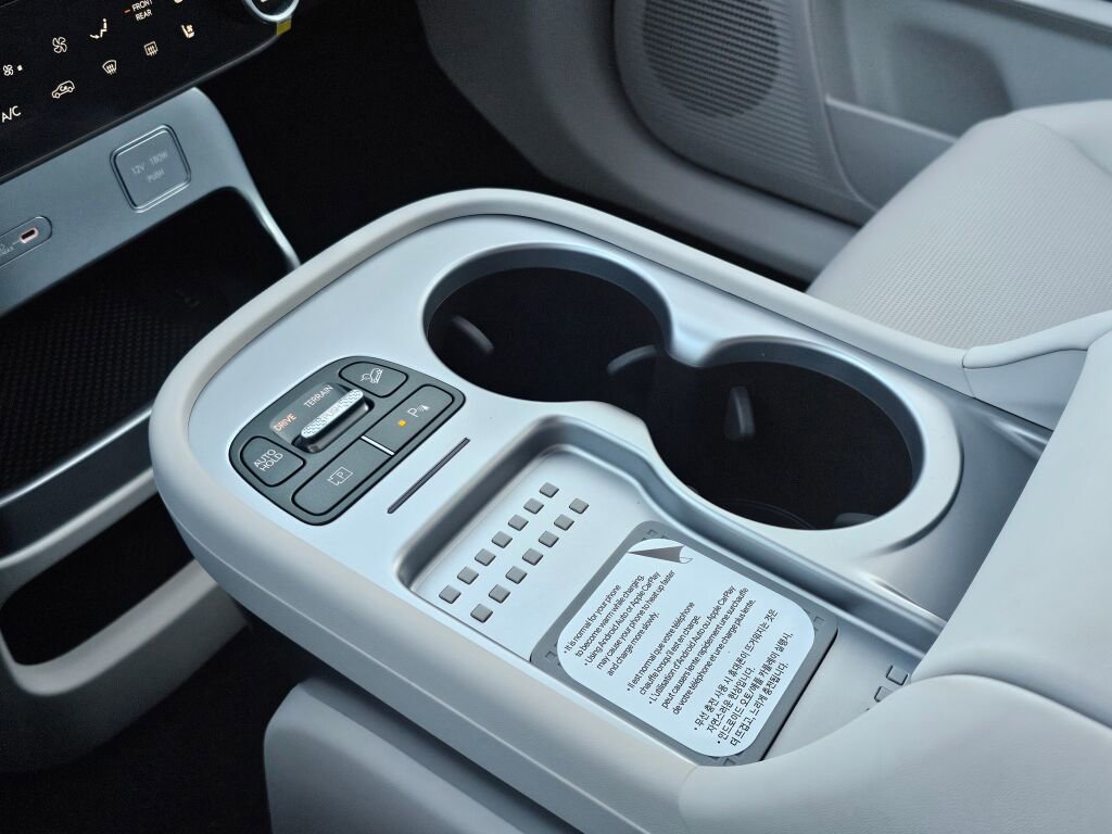 New 2026 Hyundai Ioniq 9 SEL image 23