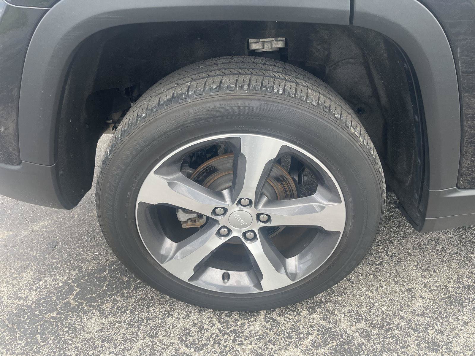 Used 2024 Jeep Grand Cherokee Limited AWD/4WD image 42
