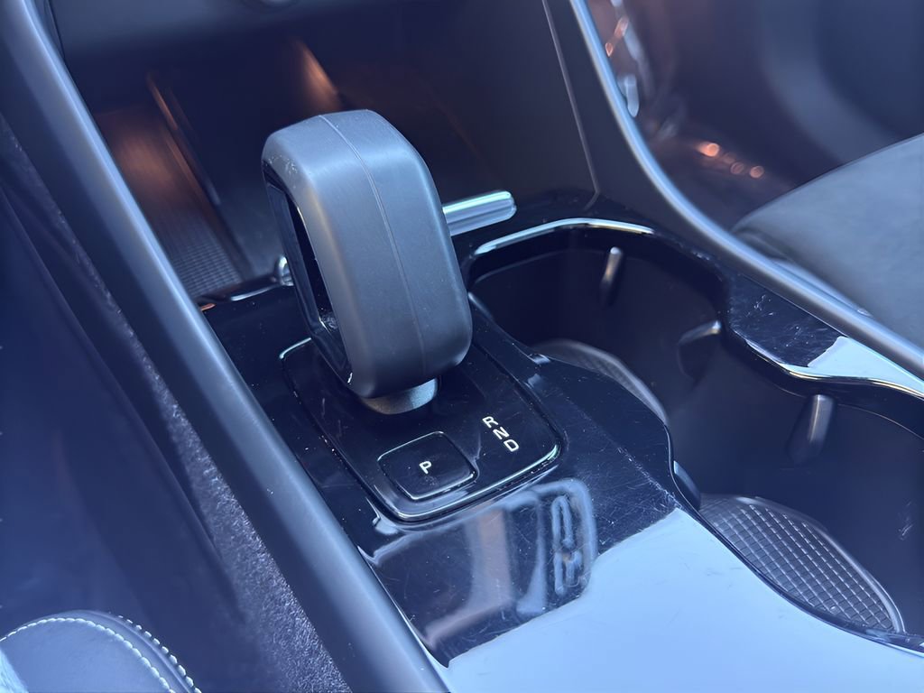 Used 2023 Volvo C40 P8 Recharge Ultimate image 22