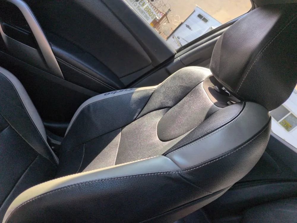 Used 2016 Hyundai Veloster Turbo w/ Option Group 04 image 39