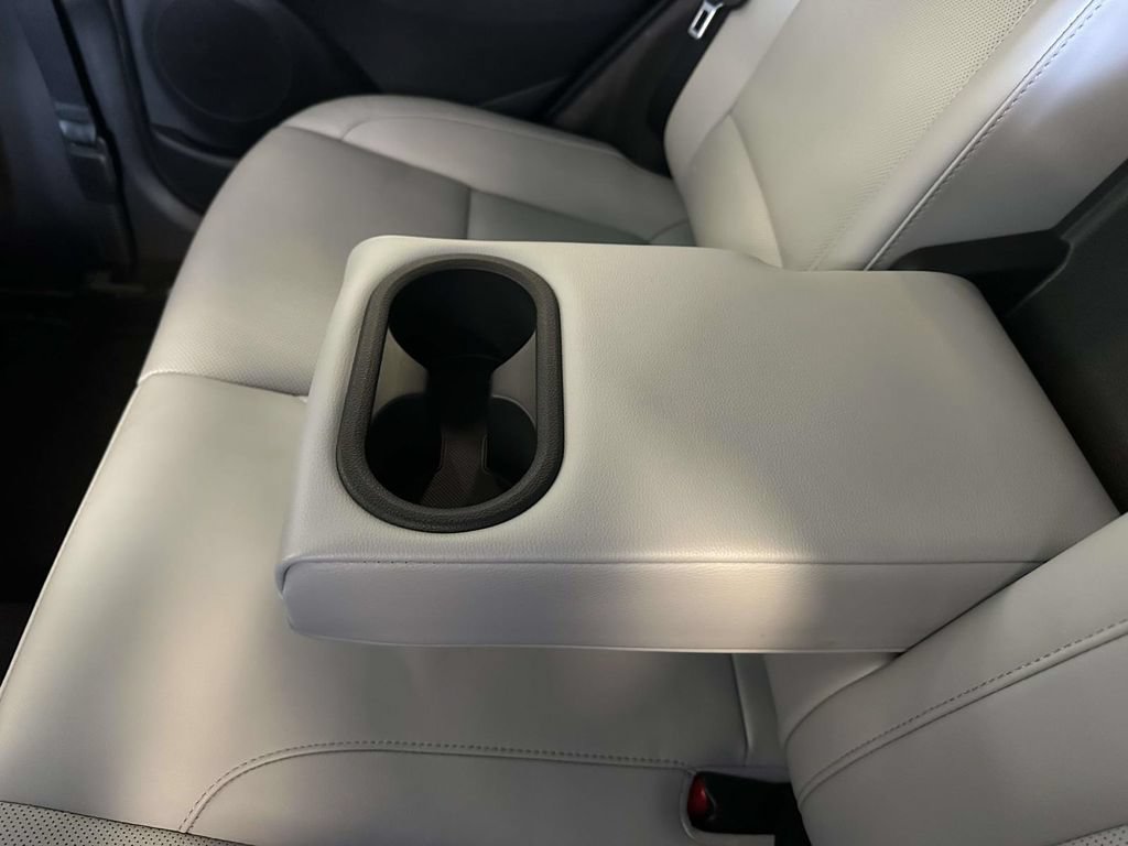 Used 2023 Hyundai Kona Limited w/ Cargo Package AWD/4WD image 14