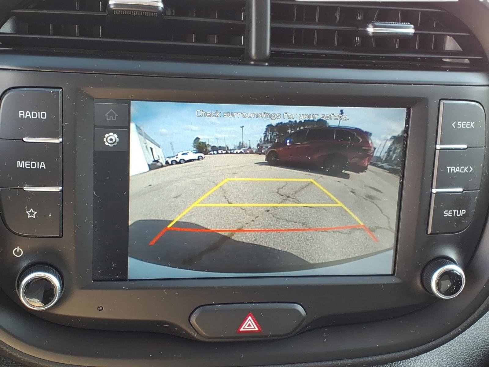 Used 2025 Kia Soul LX w/ LX Technology Package FWD image 12