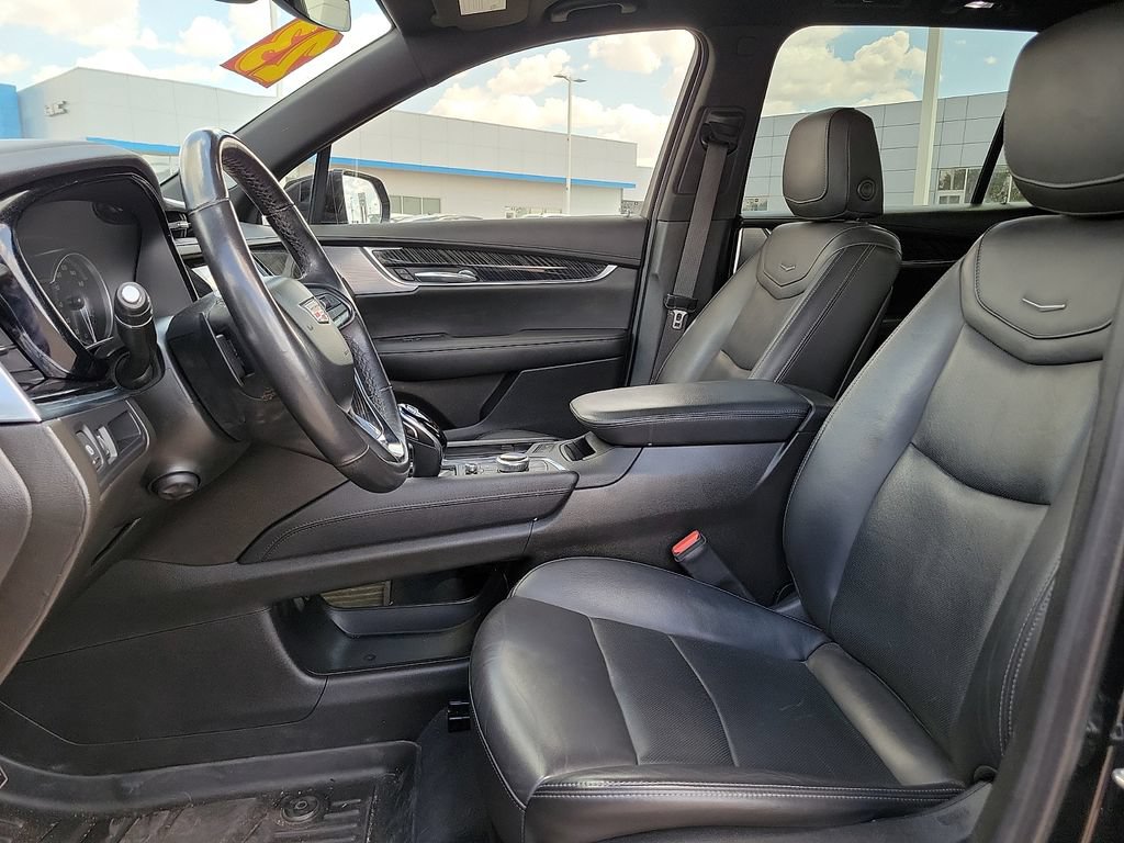 Used 2023 Cadillac XT6 Premium Luxury FWD image 23