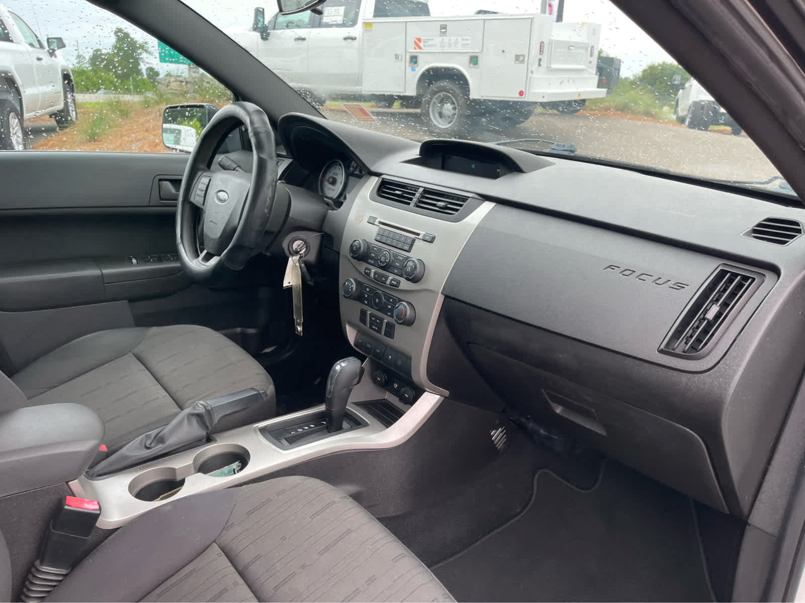 Used 2011 Ford Focus SE FWD image 26